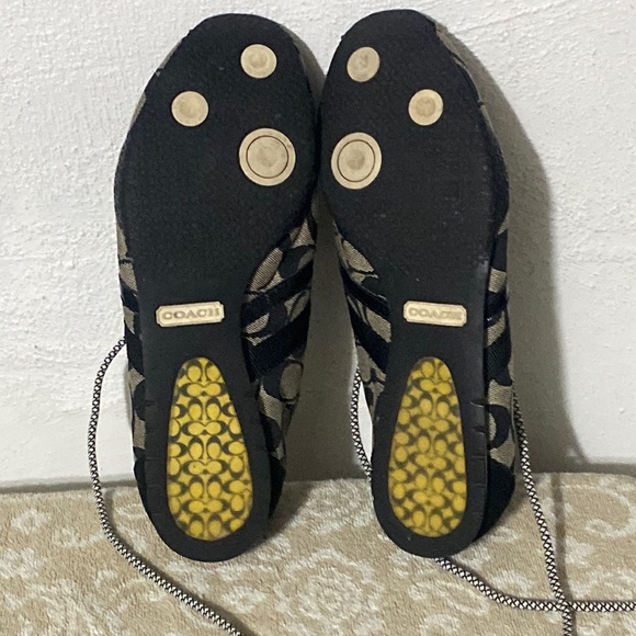 Coach🖤Leatherware Logo Sneakers+🎀Wristlet+🔑chains - Picture 10 of 17